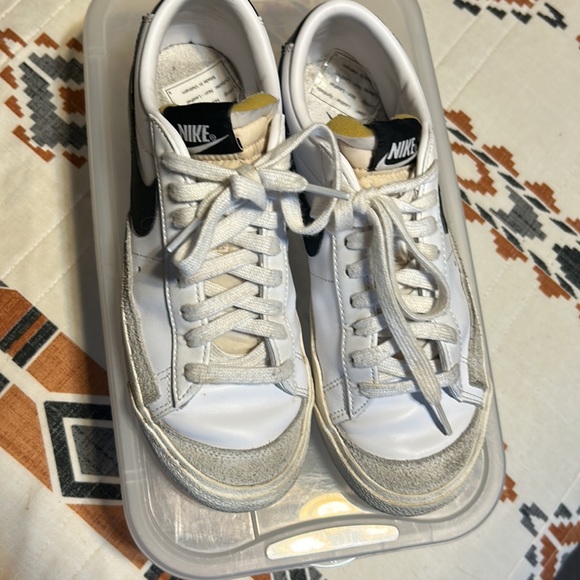 Nike Blazer Low '77 - Picture 2 of 4